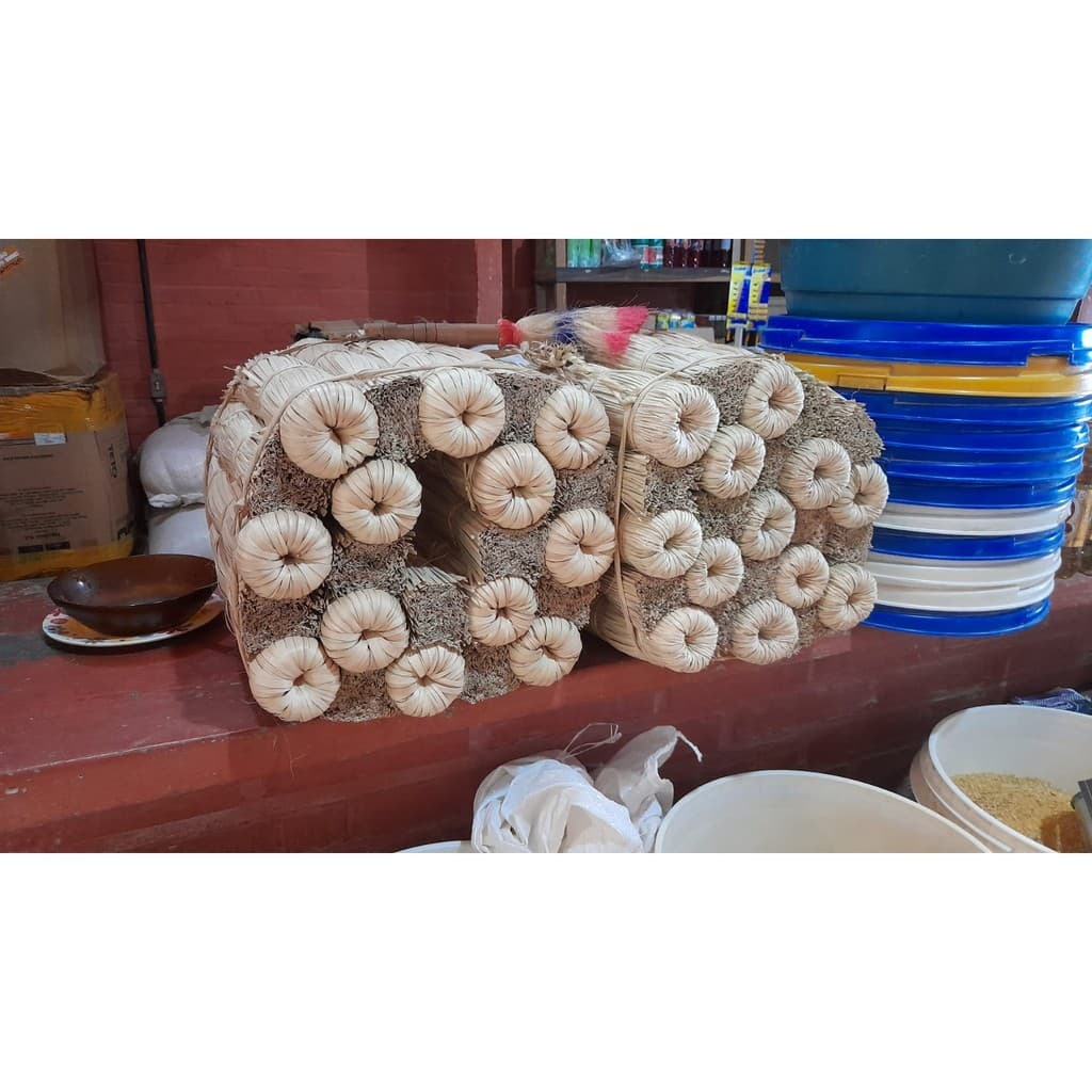 50 Vassouras De Palha De Carnaúba - Limpeza E Artesanato