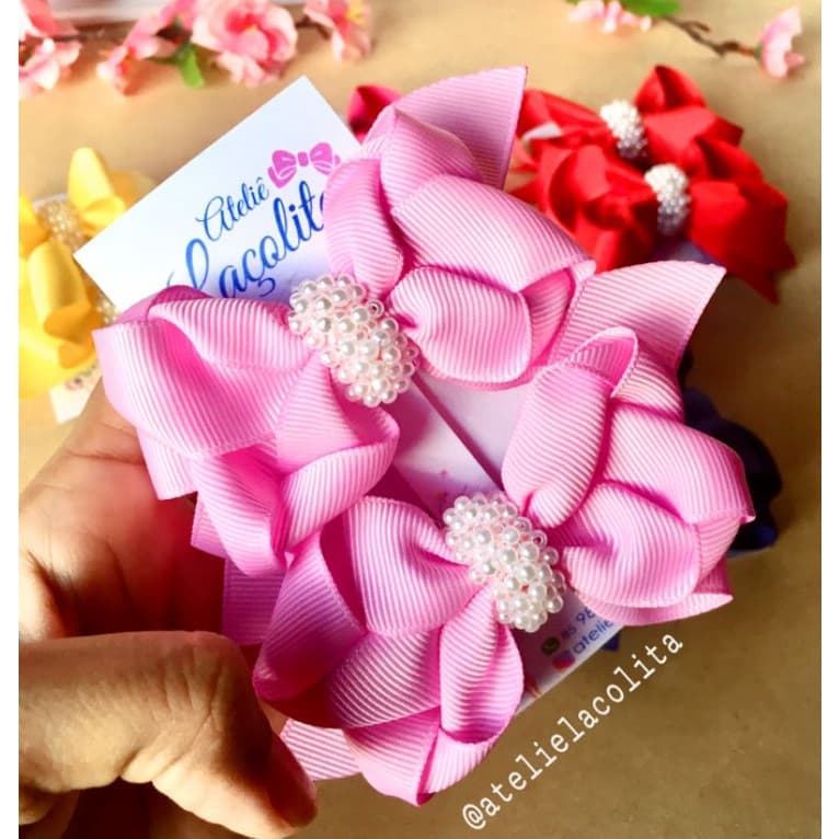 laço Jessie, laço com pérolas, par de laços, laço infantil, acessório de cabelo, laço bebê, laço delicado