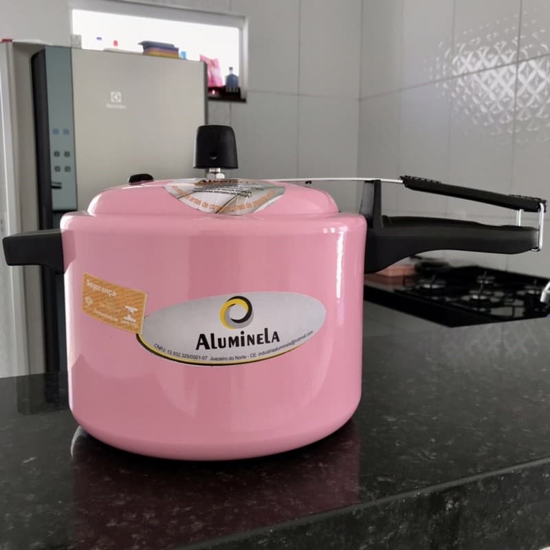 Panela de Pressão 4,5 litros em Alumínio GROSSO Rosa Bebê com registro de Segurança INMETRO