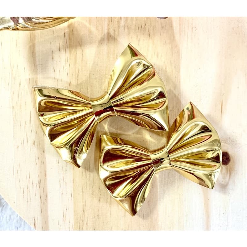 Par de Laços Couro Verniz Metalizado Dourado Luxo Natal Festas Réveillon Presilha de Cabelo infantil Bico de Pato
