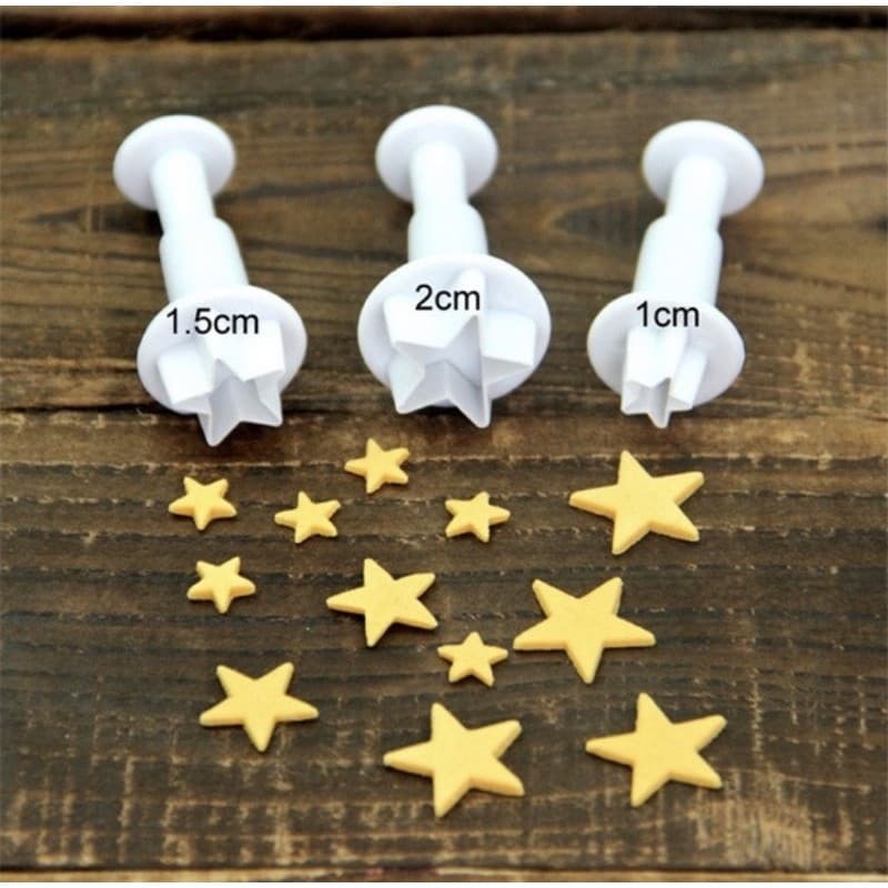 Kit Cortador Ejetor Mini Estrelas Pasta Americana E Confeitaria