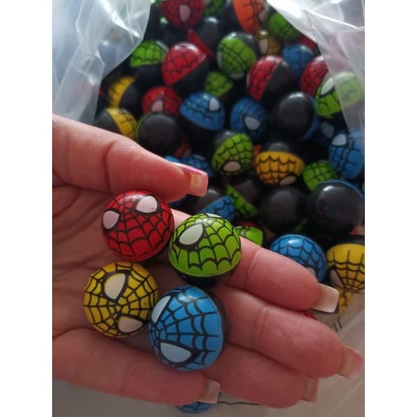Bolinha pula pula especial HOMEM ARANHA multicoloridas 27mm (kit 10,kit 15,kit 30,kit 50 bolinhas)