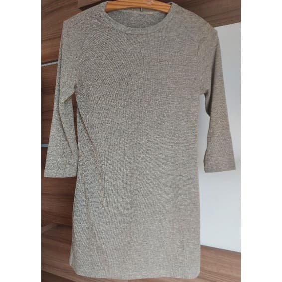 Blusa/Camiseta/ Com Manga/ Cinza com Glitter Dourado