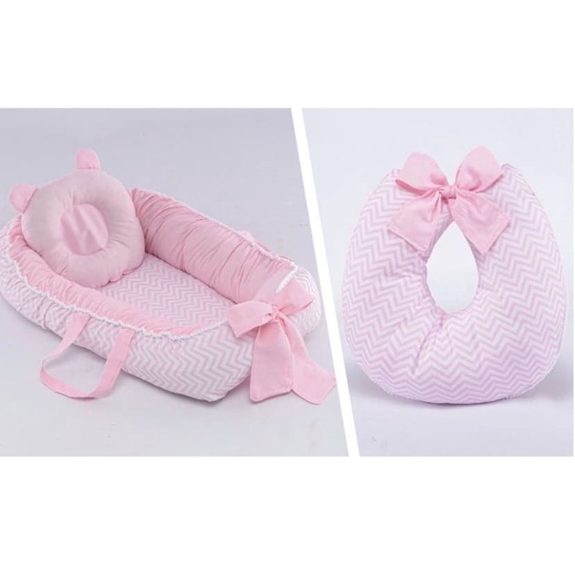 Kit Ninho Redutor Berço + Almofada Amamentação Laço Chevron Rosa