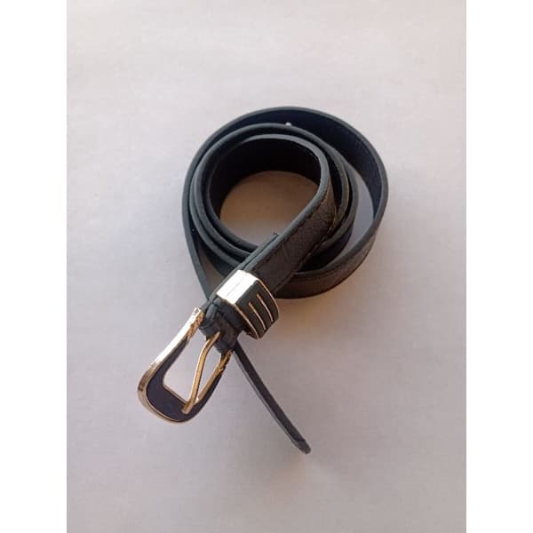 Cinto Feminino Preto Com Fivela De Metal