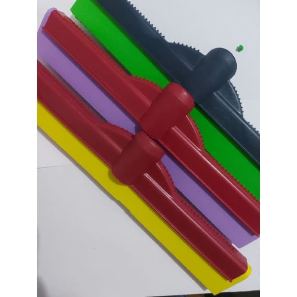 Rodo Plástico 30cm(SEM CABO) 3 unidades