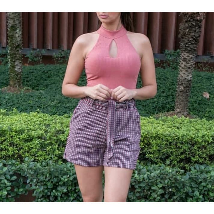 Blusa gota canelada gola alta