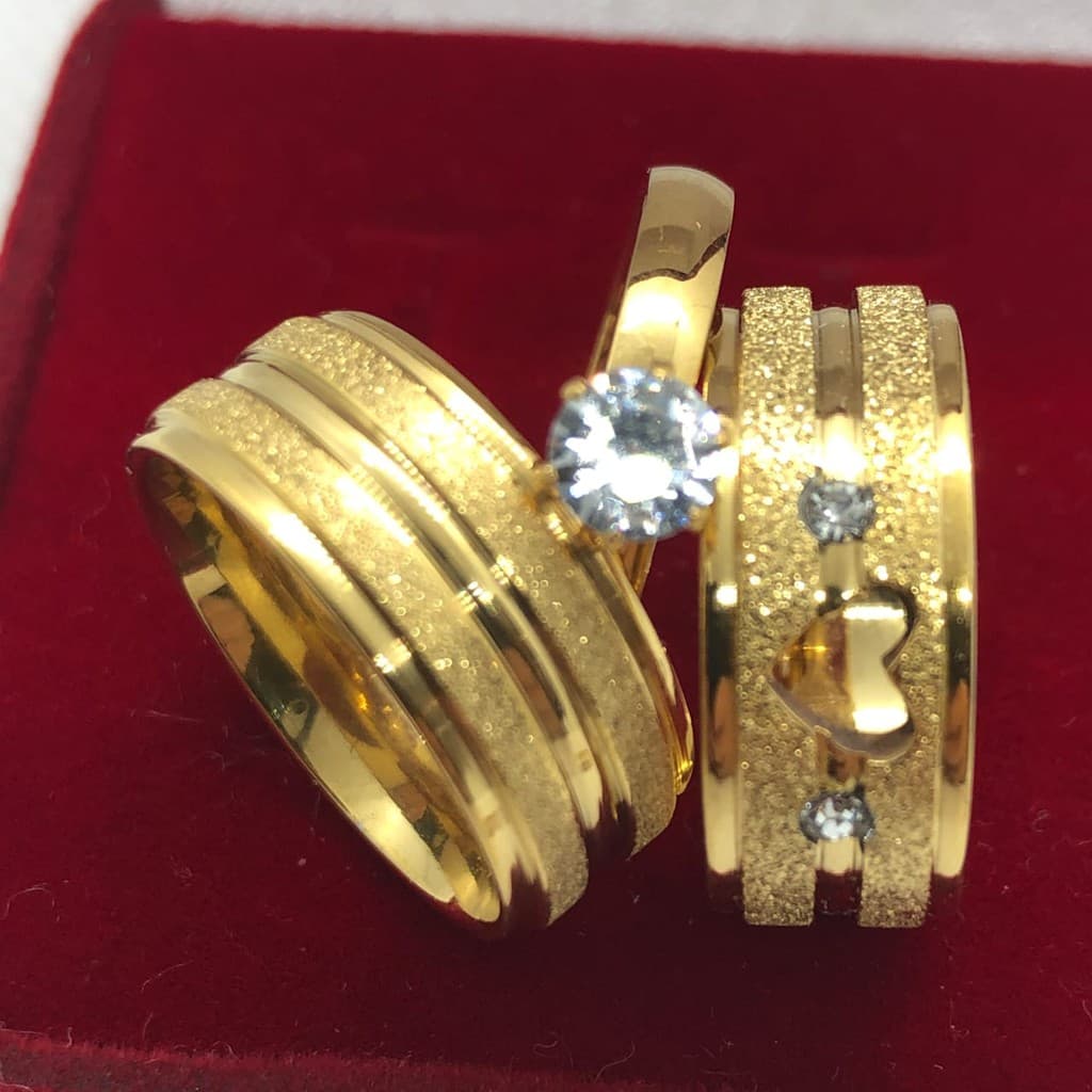 Par Aliança Casamento Banhada Ouro 18k Tradicional Noivado Anel GRÁTIS SOLITÁRIO .