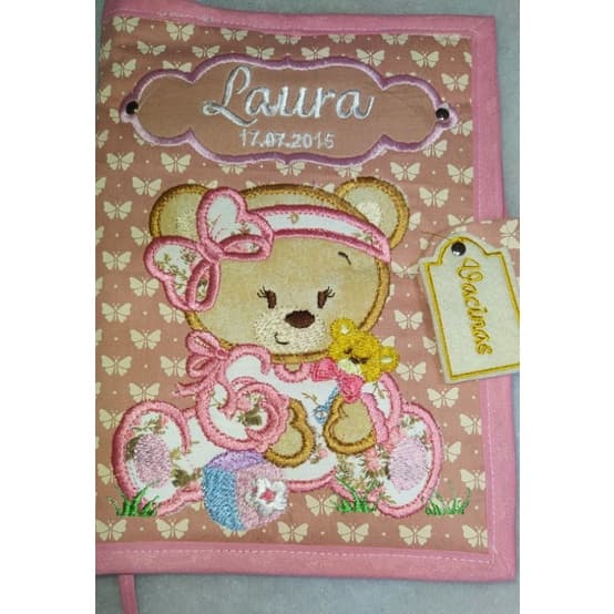 capinha de caderneta de vacinas com dois bolsos internos com zíper para documentos