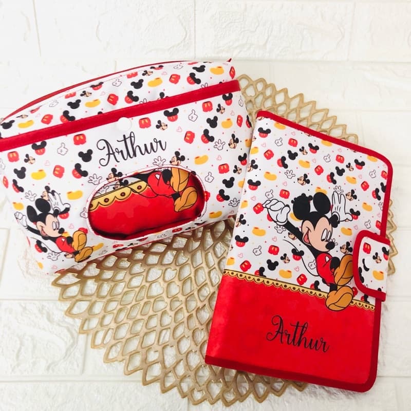 Kit caderneta de vacina porta fralda Necessaire do bebê Necessaire porta fralda e lenço umedecido