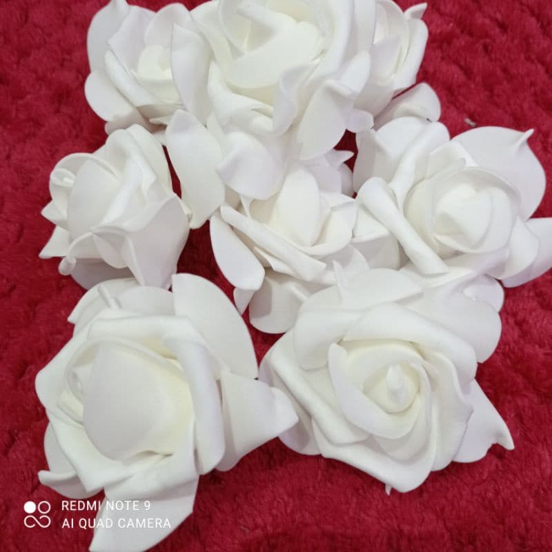 Rosas artificiais de EVA para enfeites e artesanato em geral tamanho 40mm
