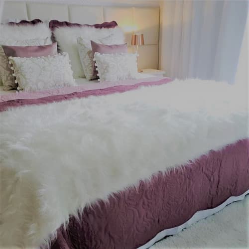 Peseira em Pelúcia Pelo Alto Luxo Para Cama  King  - 2,00 X 0,60 m