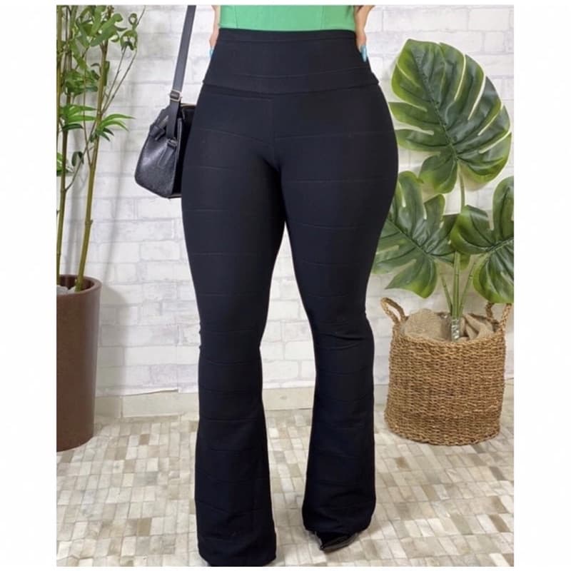 Calça Flare de Bandagem Modelo Boca de Sino Bailarina Cintura Alta e Tecido Grosso