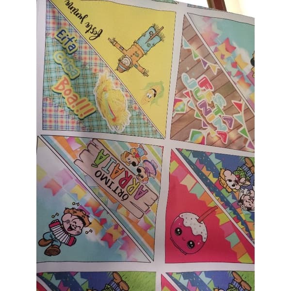 bandanas juninas sem acabamento personalizadas,com 200 uni .