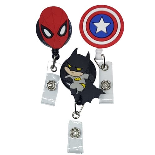 Roller clip / io io de cracha / porta crachá Retrátil - Heróis MARVEL e DC (Homem Aranha, Capitão América, Batman)