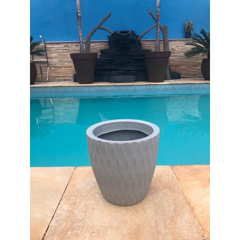 Vaso para Planta Coluna Ondulada em Polietileno P (28x28)