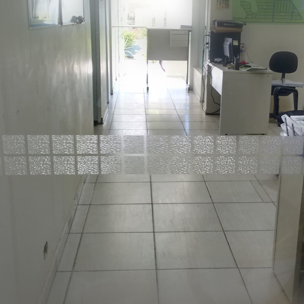 Faixa Decorativa E Segurança Em Adesivo Jateado Quadra P/ Portas De Vidro - 100 X 11,5 Cm