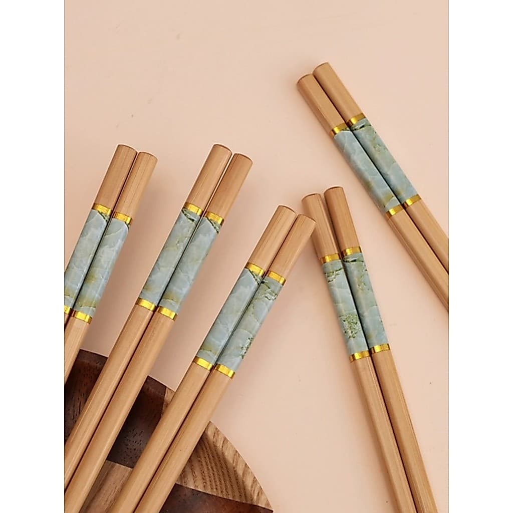 Pauzinhos domésticos High-End novo estilo madeira de bambu estilo chinês antiderrapante 2023 impressão 5-10 pares Sushi