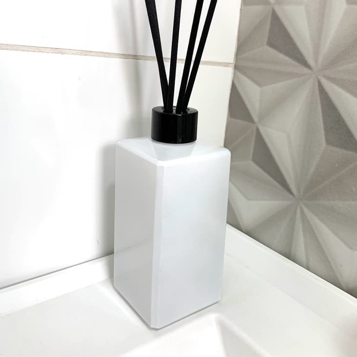 Frasco em Vidro Aromatizador de Ambiente Branco + Varetas Difusoras / Aromatizadoras