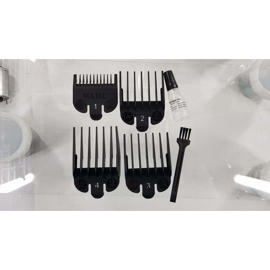 Kit Pentes Wahl Classico 4 Pentes + Óleo 5 Ml E Escovinha  (lâmina 45 x 38 mm)