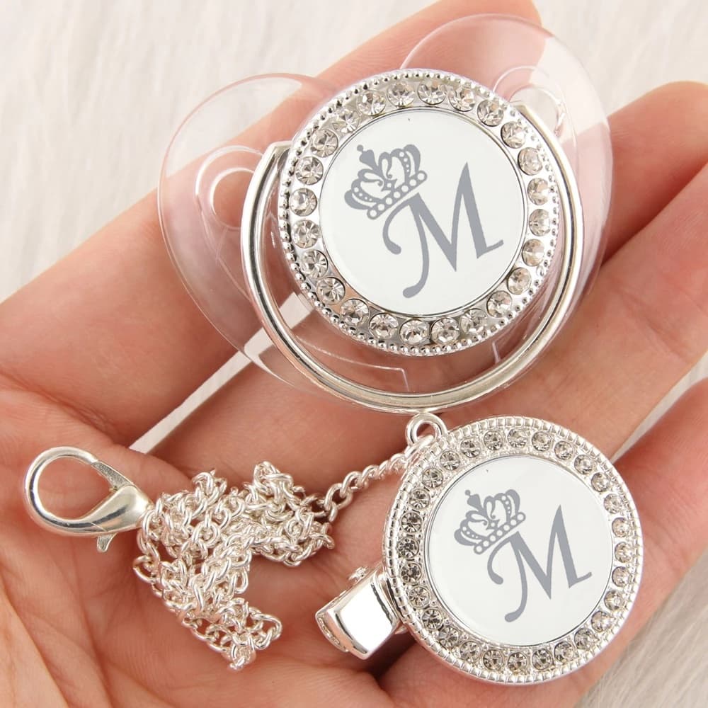 Coroa Prata 26 Letras Inglês Bebê Pacifier Com Corrente
