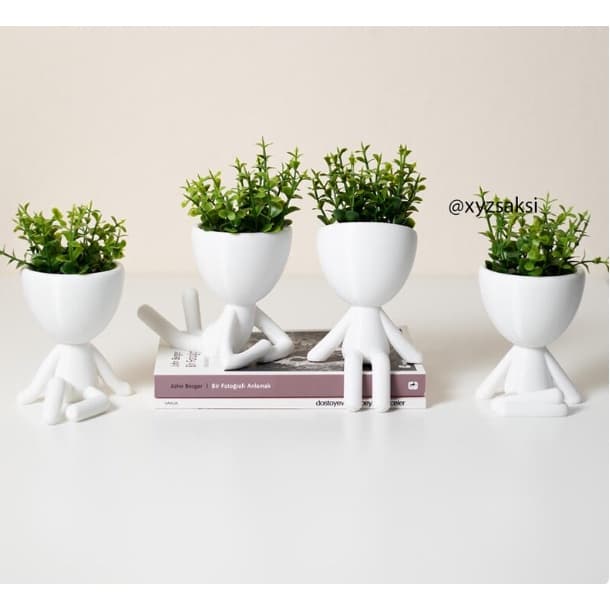 Kit 4 Vasinhos COM flores artificiais Bob Robert para Decoração