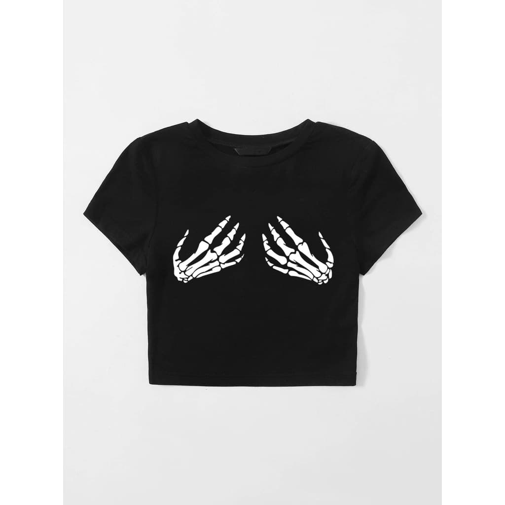 Cropped RAGLAN, Modelo MÃOS CAVEIRA HALLOWEEN 2025 - Alternativo Y2K Casual Grunge Punk Goth Blogueira