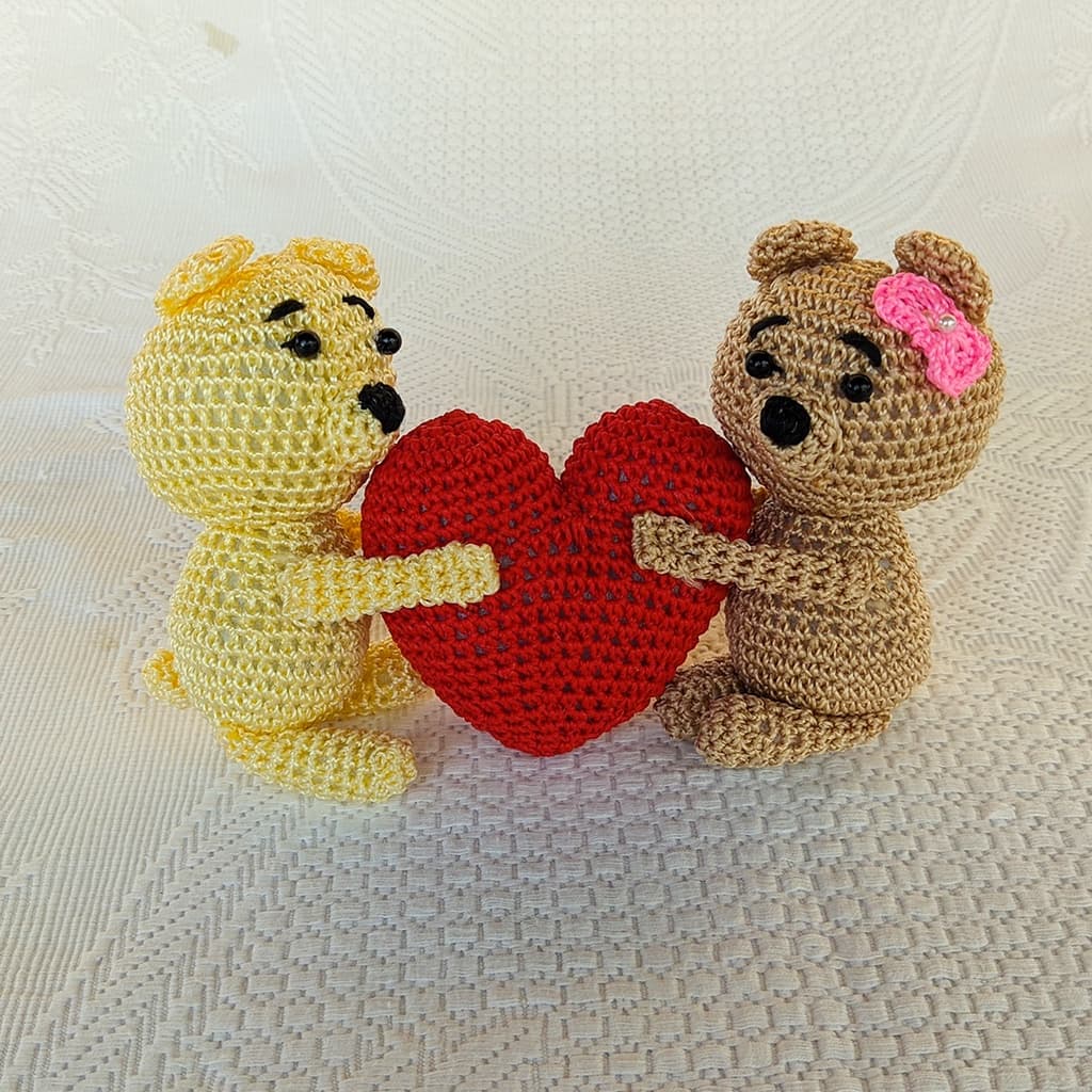 Amigurmi ursinhos com coração Conjunto Ursinhos Apaixonados Crochê