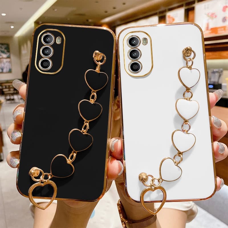 Capa De Celular Motorola Moto G52 G82 Moda Pulseira De Coração Nova Câmera De Borda Reta