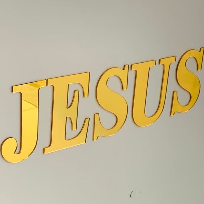 Palavra Decorativa Jesus em Acrílico Espelhado - OFERTA