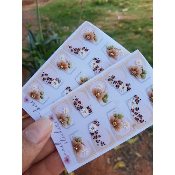 Adesivos artesanais kit com 12 cartelas de adesivos de unhas cada cartela tem 5 pares
