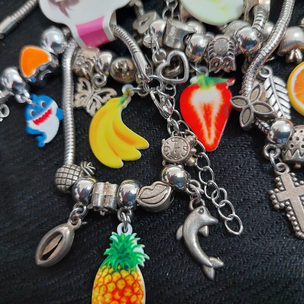 Colares e Pulseiras Infantis Coloridas