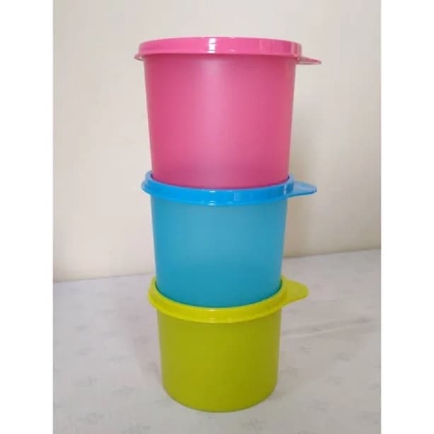 Redondinha Tupperware cores aleatórias