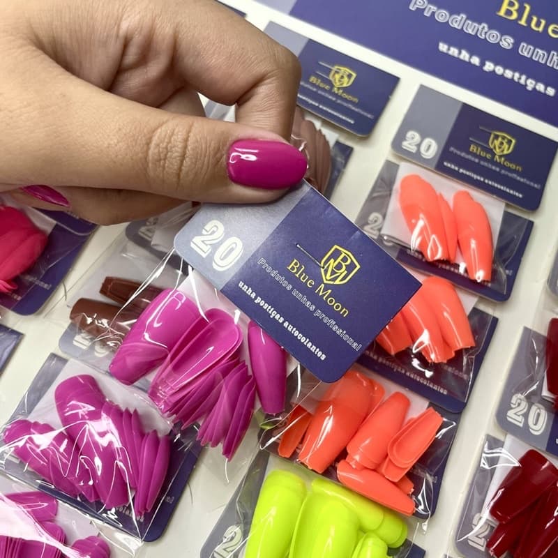 Unhas Postiças Bailarina Coloridas Com e Sem Autocolante Blue Moon Saquinho com 20 Unhas Unhas Neon Carnaval
