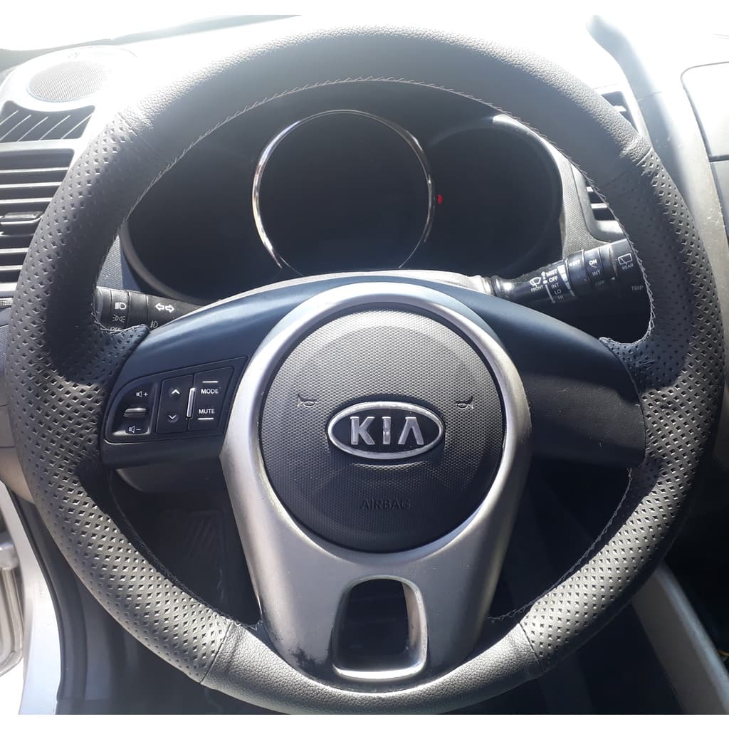 capa de volante costurada kia soul - cerato