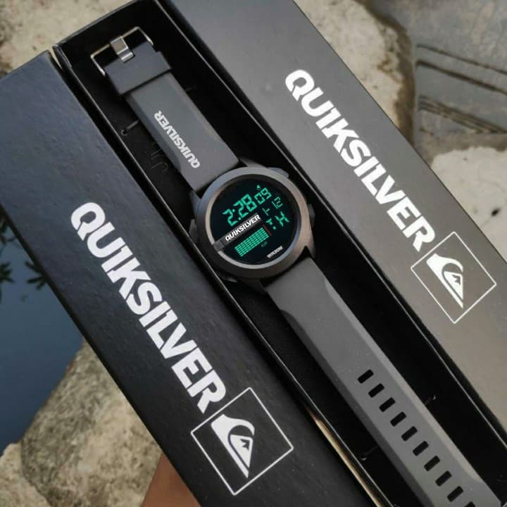 Relógio De Pulso Digital À Prova D'água Quiksilver Men Com Borracha Strab