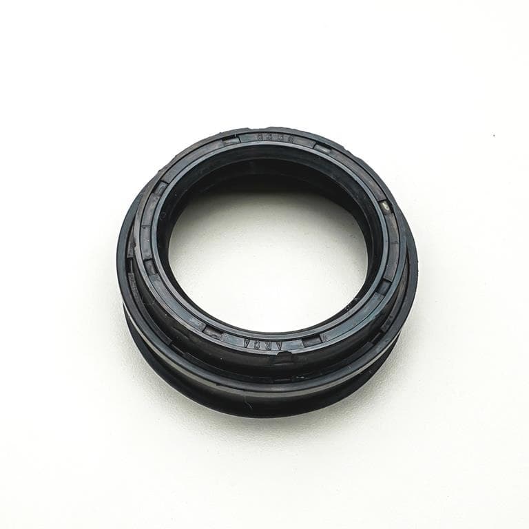 Retentor Roda Traseira Externa Hilux 2.8 4x4 (48x62x9x24)