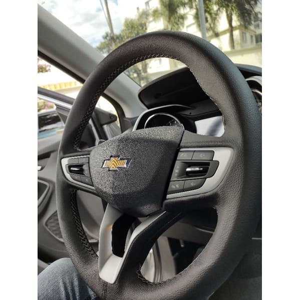 capa de volante Tracker liso preto costura prata