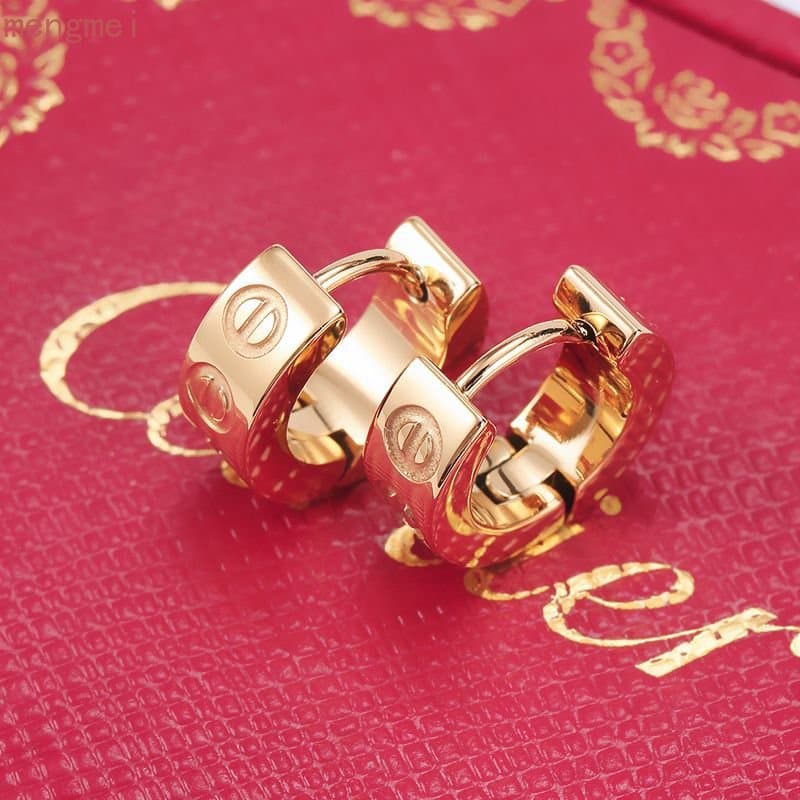 Brincos femininos de aço titânio estilo amor brincos em forma de C 18K brincos de ouro feminino na moda não-desbotamento