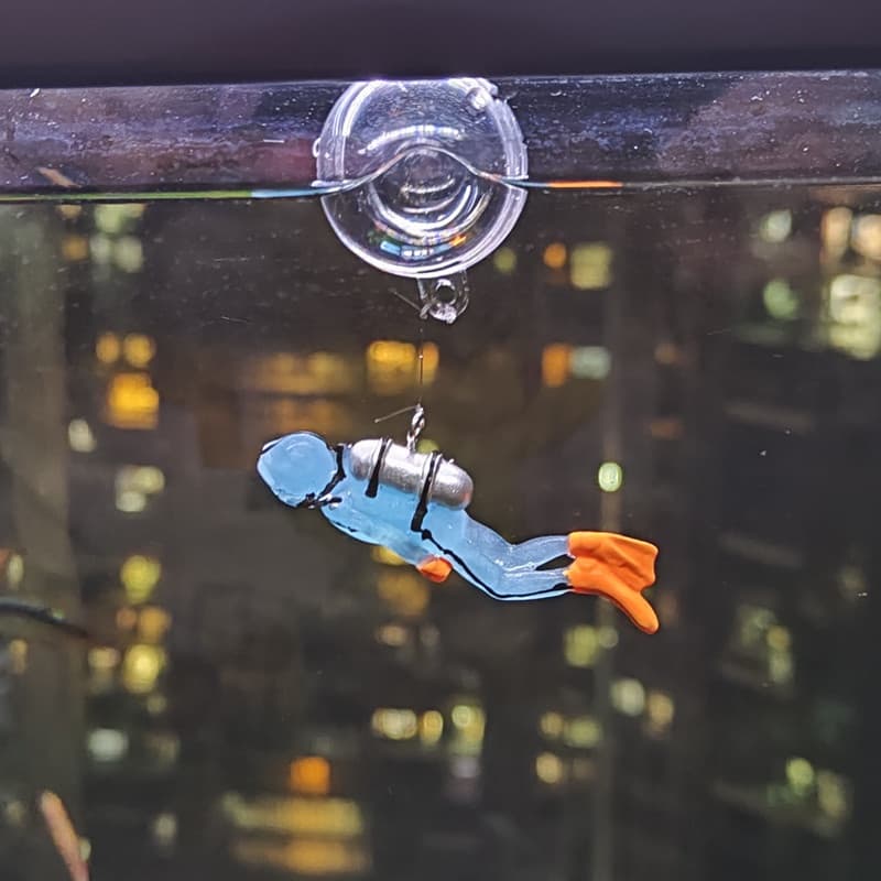 Mini Mergulhador Luminoso Simulado Flutuante Frogman Para Ornamentos De Aquário Decoração De Tanque De Peixes Acessórios