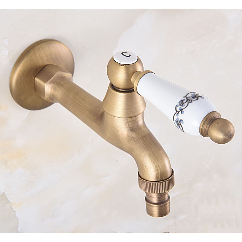 Vintage Antique Brass Cerâmica Simples Lavador De Latão Montado Na Parede Da Torneira Cozinha Banheiro Jardim Bibcocks De Água Fria Sav313