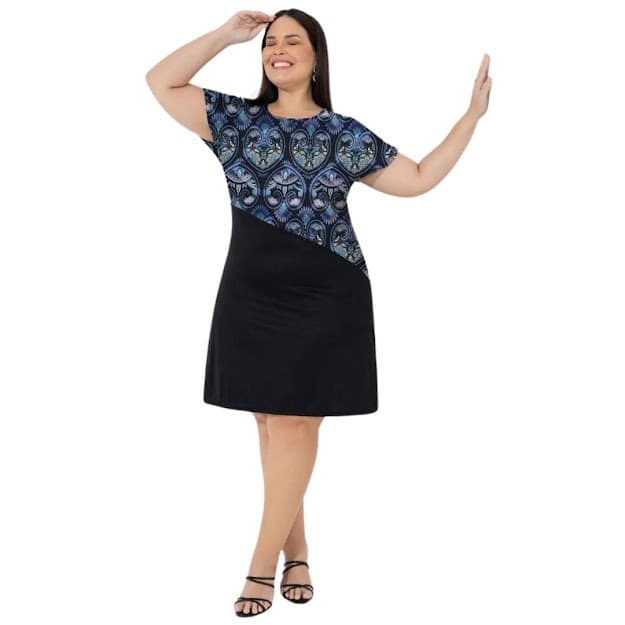 Vestido Arabescos Com Recorte Plus Size