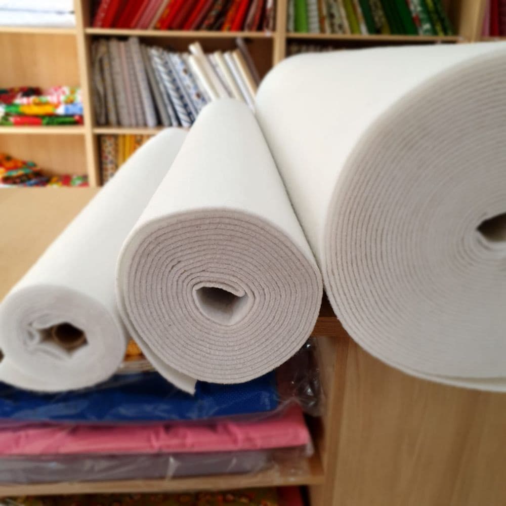 Manta Acrílica R1 100 - 1,5m Largura - Pegorari - Termocolante para Artesanato e Patchwork
