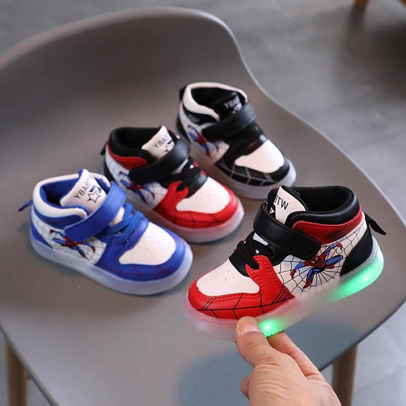Kasut Budak Lelaki Sapatos Esportivos Spiderman Boys Luminous lampu Soft Sole sneakers Crianças Led Murah Shoes