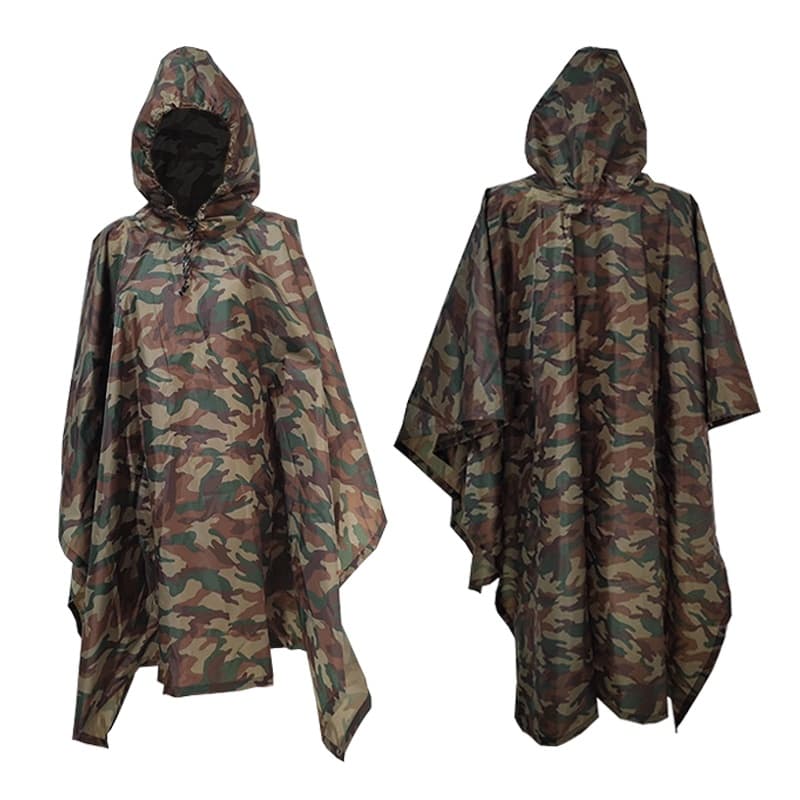 Três em um capa de chuva para caminhadas