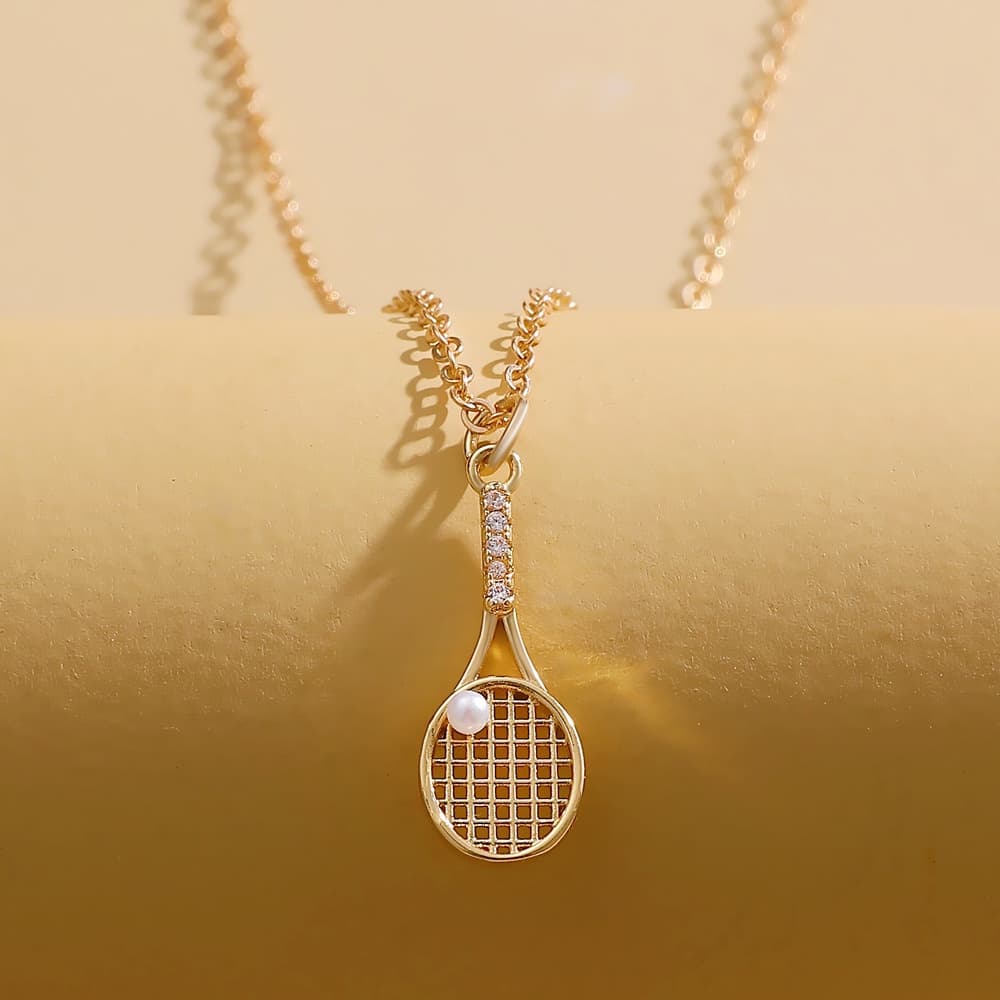 READY STOCK Exquisite Colar De Raquete De Tênis Pérola Para Meninas Zircon Pearl Tennis Ball Charm Clavicle Chain Jewelry Acessórios Presentes