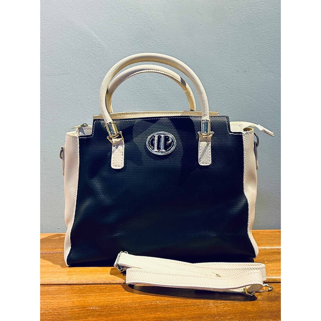 Bolsas femininas elegantes e de alta qualidade, permitem que você mostre seu charme pessoal
