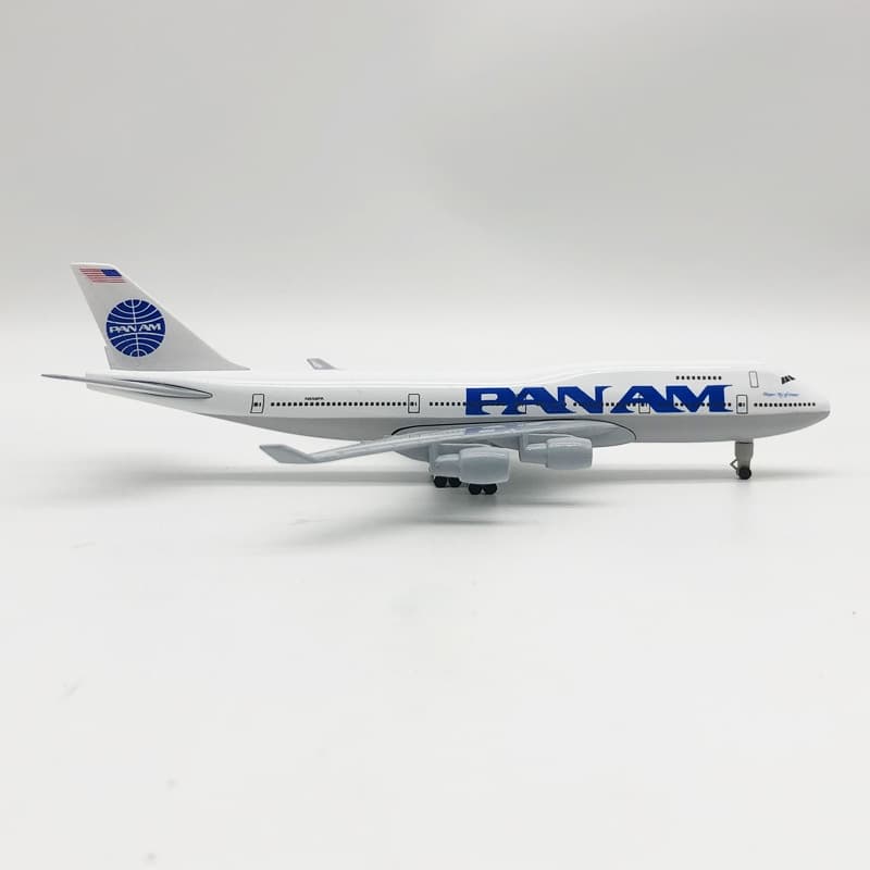 Modelo De Avião De Liga Leve De 20CM Com Suporte De Pouso Aeronave De Passageiros Boeing 747 Ornamentos Pan American Airlines Toys 1 : 200
