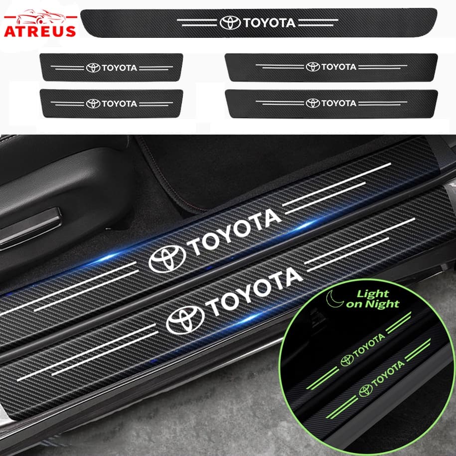 Para Toyota Adesivo Luminoso Soleira De Porta De Carro De Fibra De Carbono Soleira De Porta Anti-risco Protetor De Porta-Malas Para Toyota Corolla Cross Hilux Yaris Etios RAV4 Bandeirante