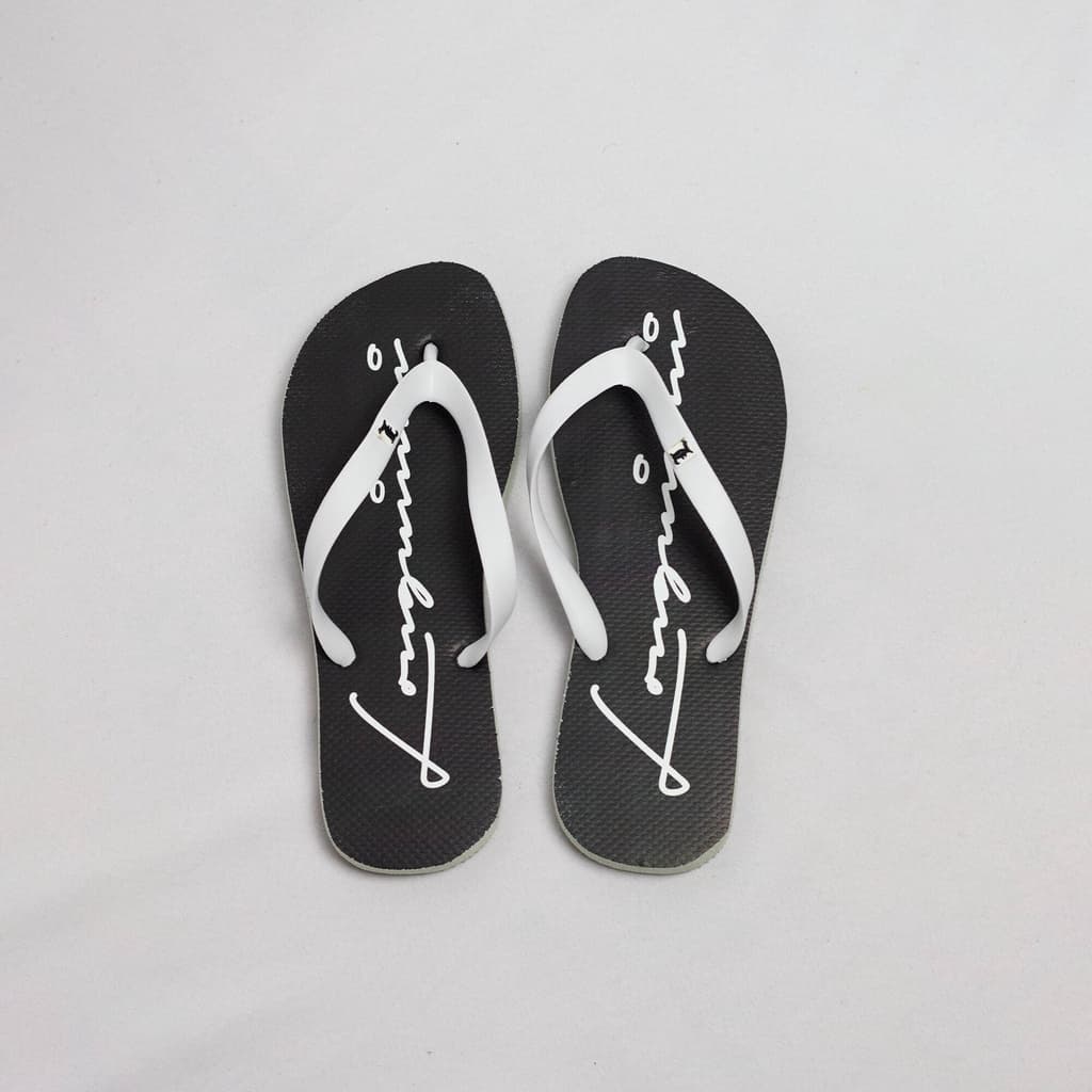 Chinelo Longuinni Classic Preto e Branco
